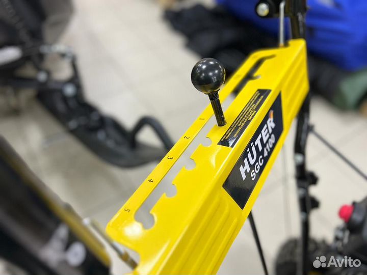 Huter 4100 SGC Снегоуборщик Витрина