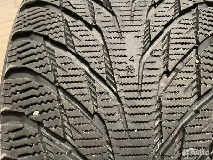 Nokian Tyres Hakkapeliitta 9 215/55 R17
