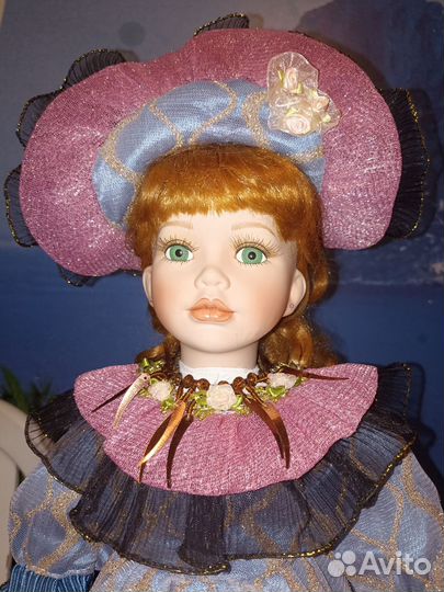 Кукла фарфоровая коллекционная Remeco