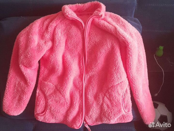 Теплая кофта для девочки новая