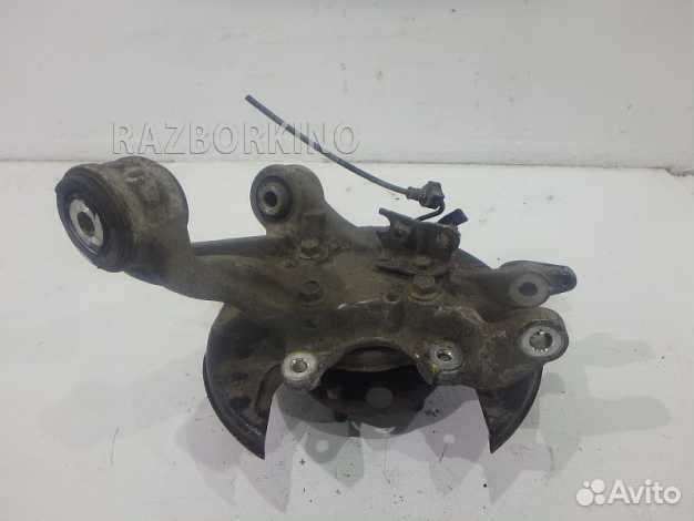 Кулак задний правый Хонда