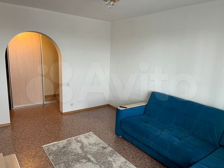 2-к. квартира, 46 м², 8/10 эт.