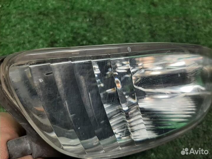 Птф передняя правая Lexus RX300 (MCU35) 2004