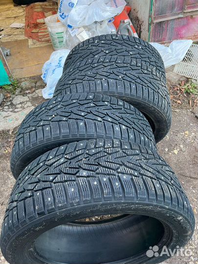 Nokian Tyres Hakkapeliitta 7 235/50 R18
