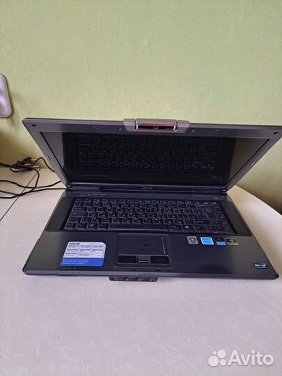 Asus Z97V 120gb ssd/4gb RAM/geforce 9658m 1gb