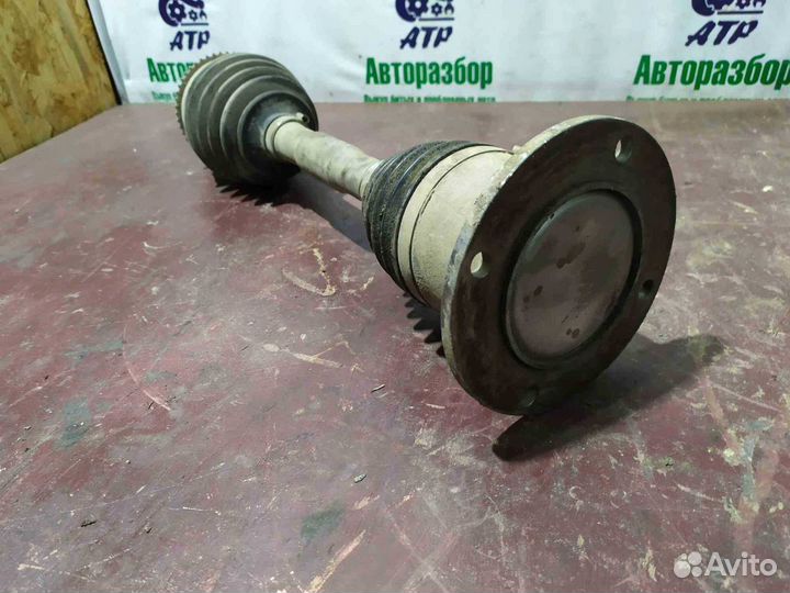 Привод передний правый Mitsubishi Pajero IV