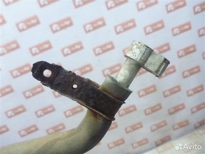 Трубка кондиционера Land Rover Discovery L319 AJ41