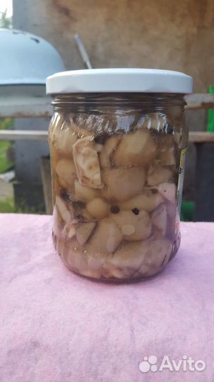 Соленые и маринованные грибы,огурцы