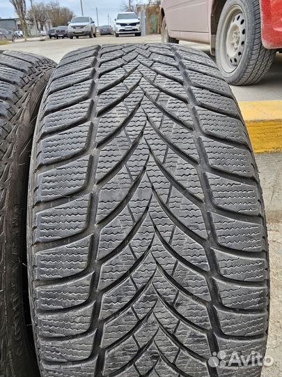 Goodyear UltraGrip Ice 2 225/45 R17 94T