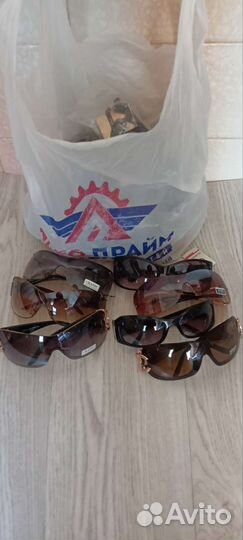 Солнцезащитные очки