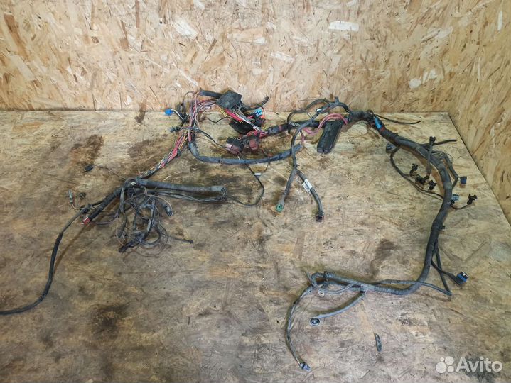 Проводка моторго отсека Renault Logan 1