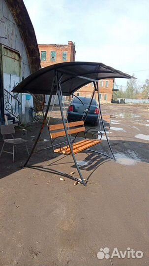 Садовые качели новые