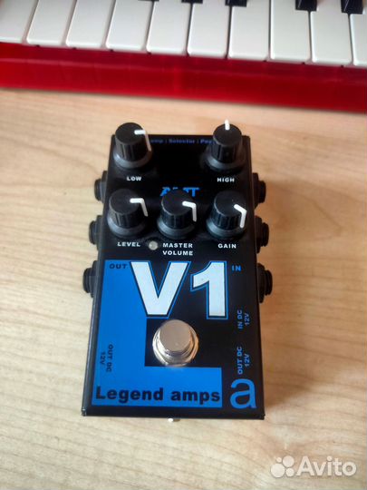 V-1 Legend Amps Гитарный предусилитель V1 AMT