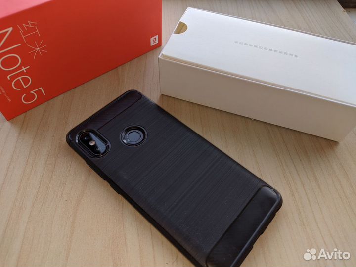 Xiaomi Redmi Note 5, 4/64 ГБ