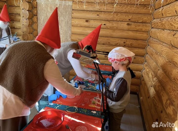 Карамельная фабрика Деда Мороза (новогодняя елка)