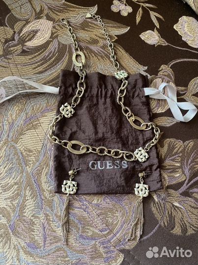 Украшения марки guess