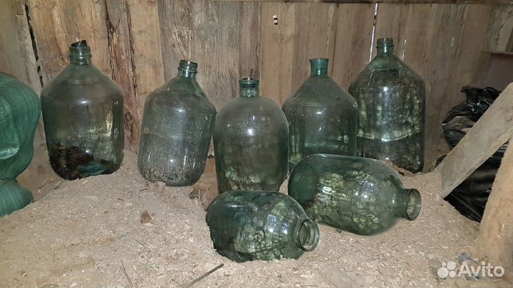 Стеклянные Старинный бутыли 20л и 10л