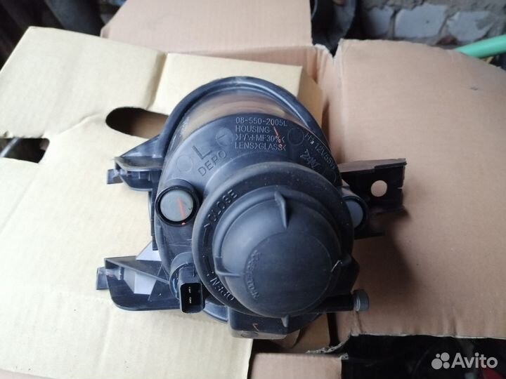 Фара противотуманная левая Peugeot 206