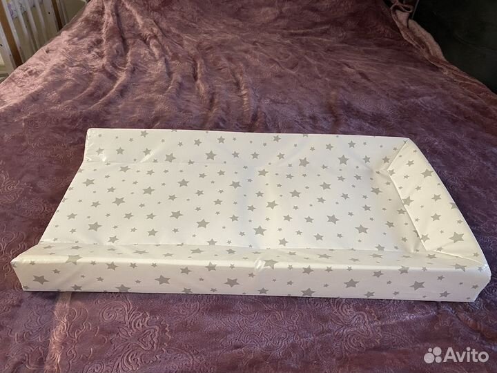 Доска для пеленания на кроватку