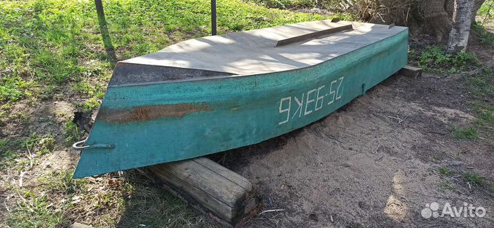 Лодка вёсельная, плоскодонка