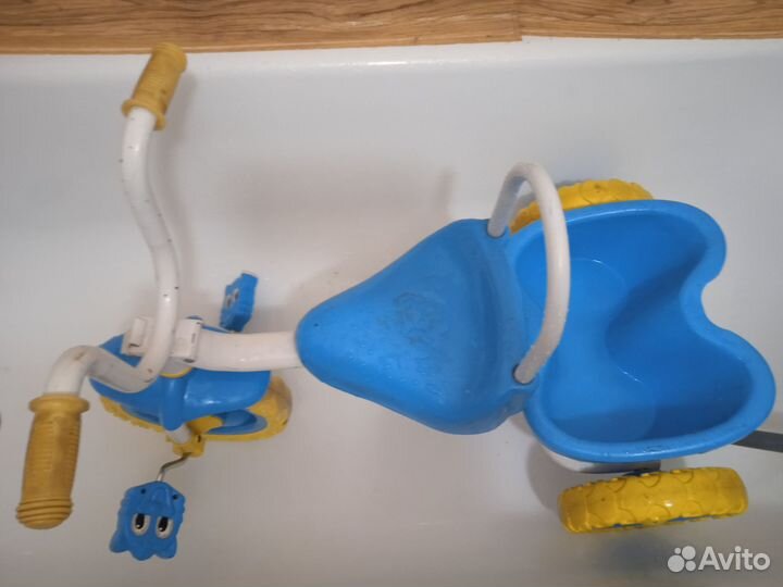 Трехколесный велосипед