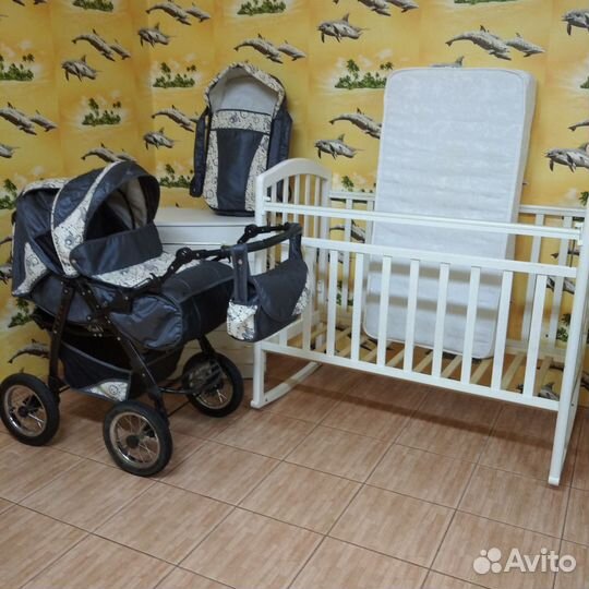 Коляску с кроваткой продам вместе