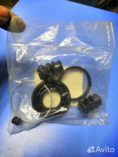 Ремкомплект суппорта Mitsubishi