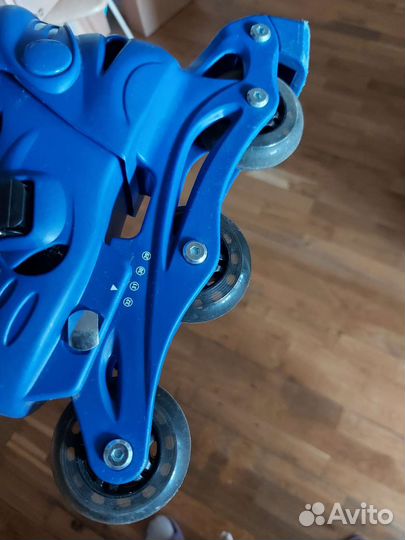 Роликовые коньки