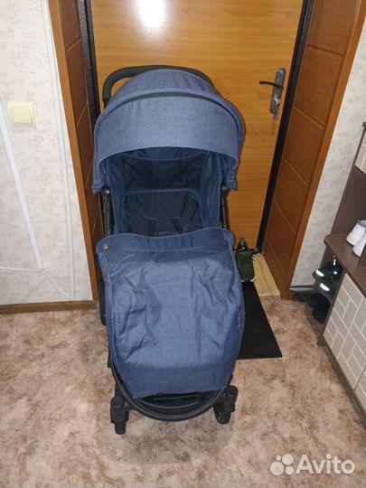 Продается прогулочная коляска