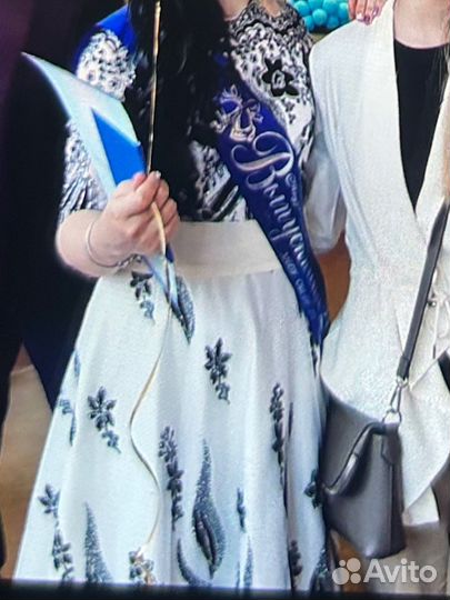 Вечернее платье