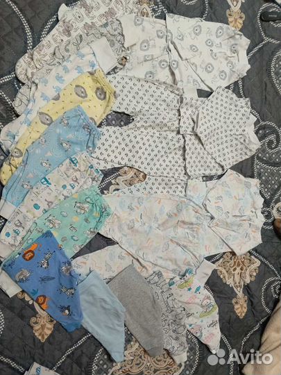 Продам детские вещи с рождения до 4месяцев
