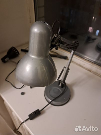 Лампа настольная