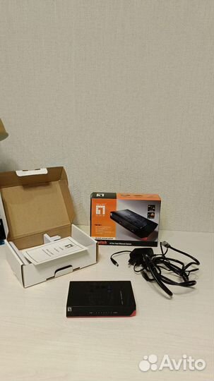 Level one коммутатор 8 портов