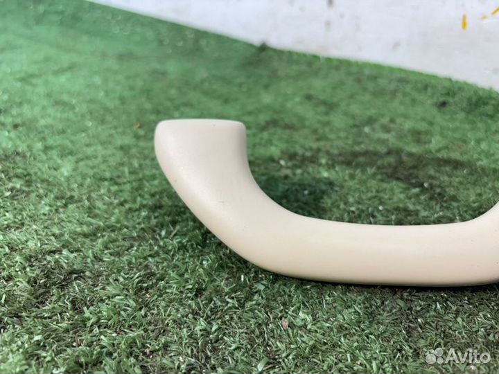 Ручка потолочная передняя Volkswagen Passat Cc