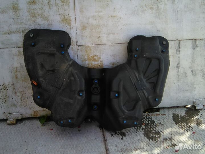 Бензобак для Мерседес GL