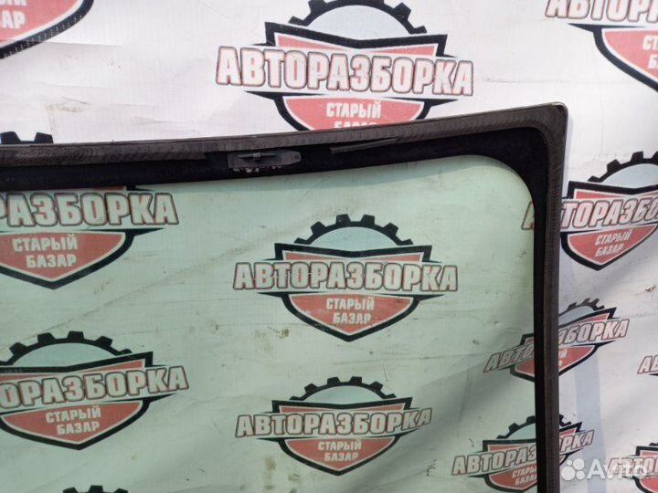 Стекло лобовое Toyota Noah AZR65G 1azfse 2004