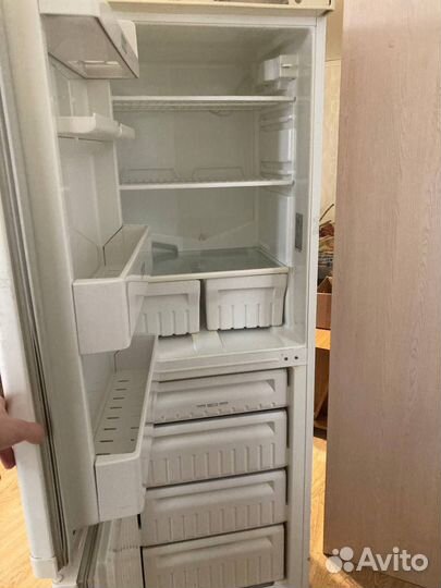 Холодильник бу stinol