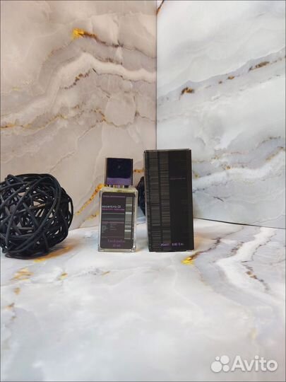 Стойкие духи Escentric 01