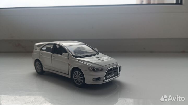 Модель mitsubishi lancer 10