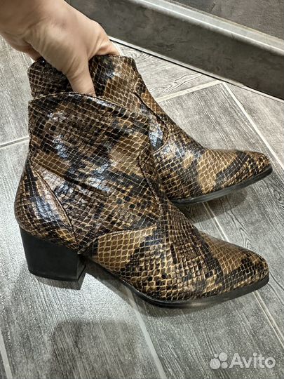 Ботильоны zara казаки