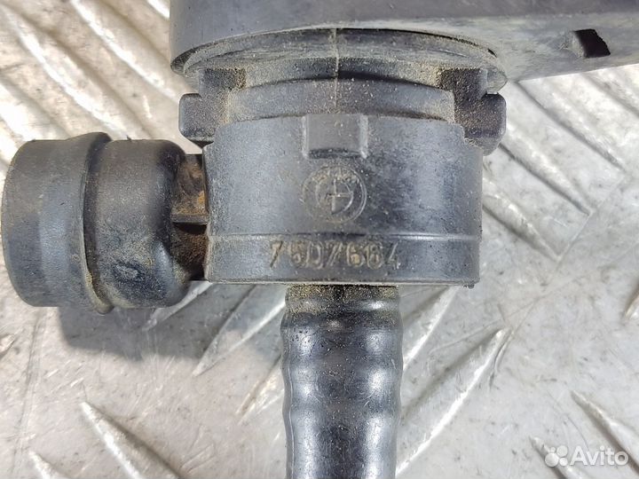 Клапан вентиляции топливного бака Ml 164