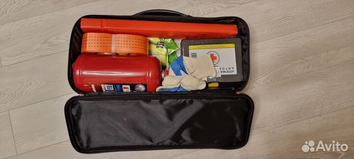 Kia emergency kit