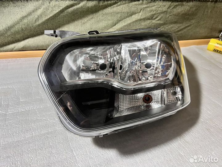 Фара левая Ford Transit 8 2019 BK3113W030B