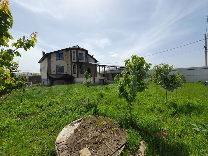 Дом 220 м² на участке 6 сот.