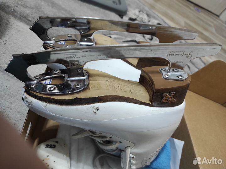 Фигурные коньки Risport RF3 pro размер 21.0