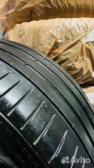 Pirelli P Zero 275/35 R22 104Y