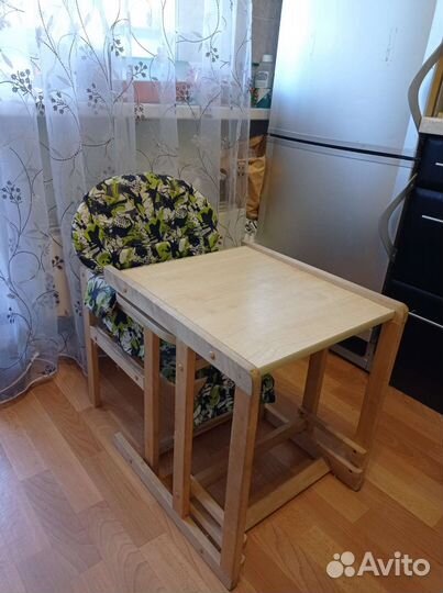 Стульчик для кормления