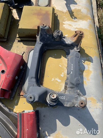 Передний подрамник Мерседес w220 s500