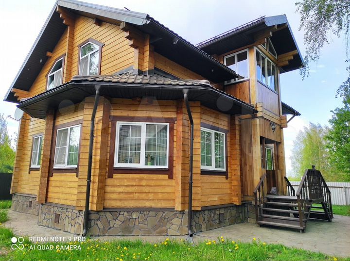 Дом 172 м² на участке 10,4 сот.