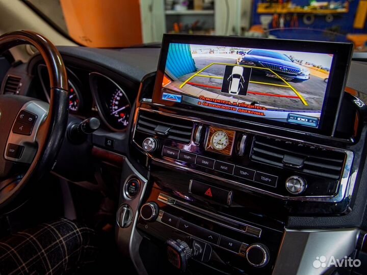 Автомагнитола Toyota Land Cruiser 200 на Android